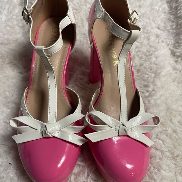 Alegra K synthetic patent hot Pink and White T strap Platform Heels SZ9 - Picture 10 of 11